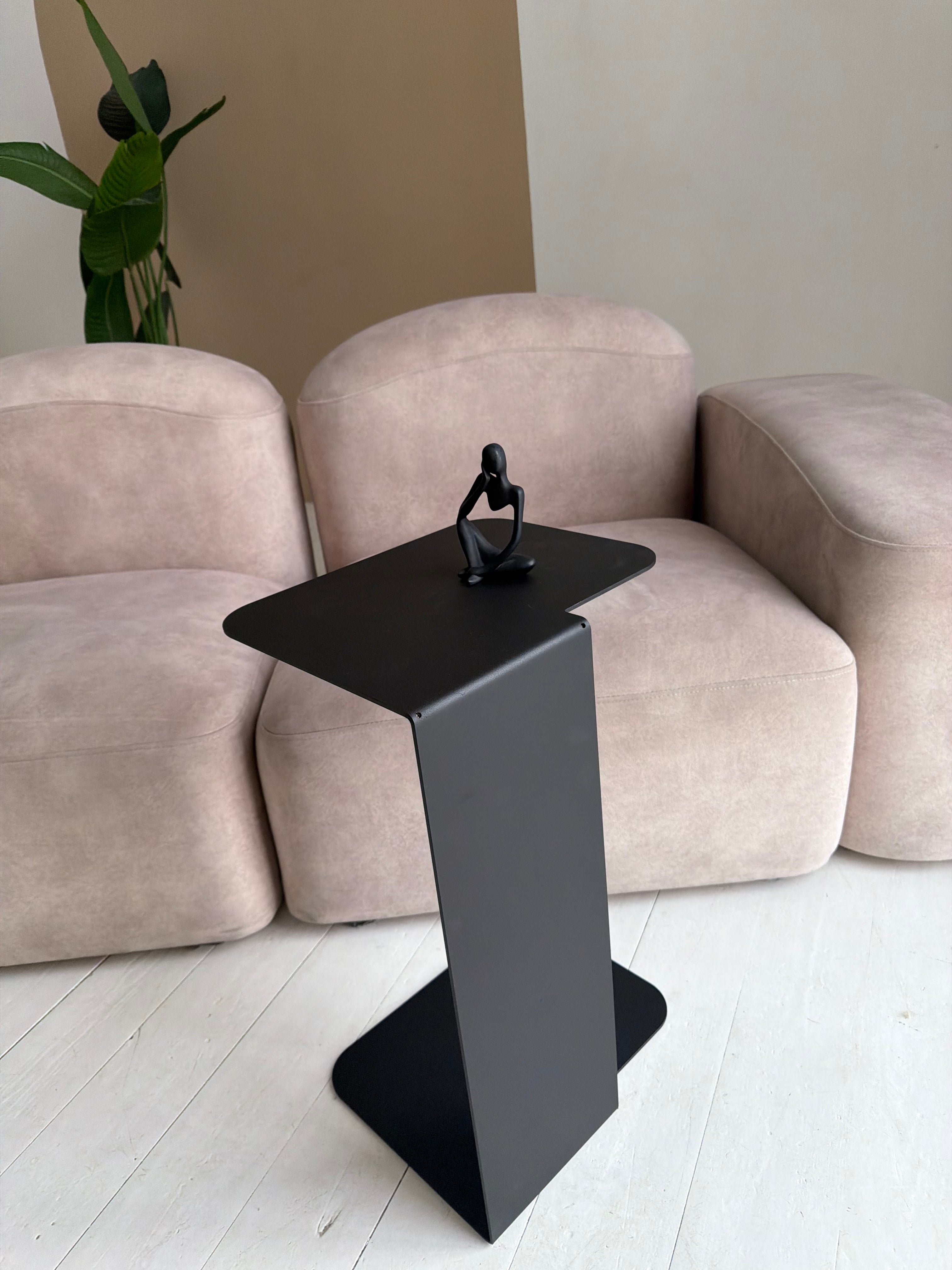 Modern Minimalist Metal Side Table, Coffee table