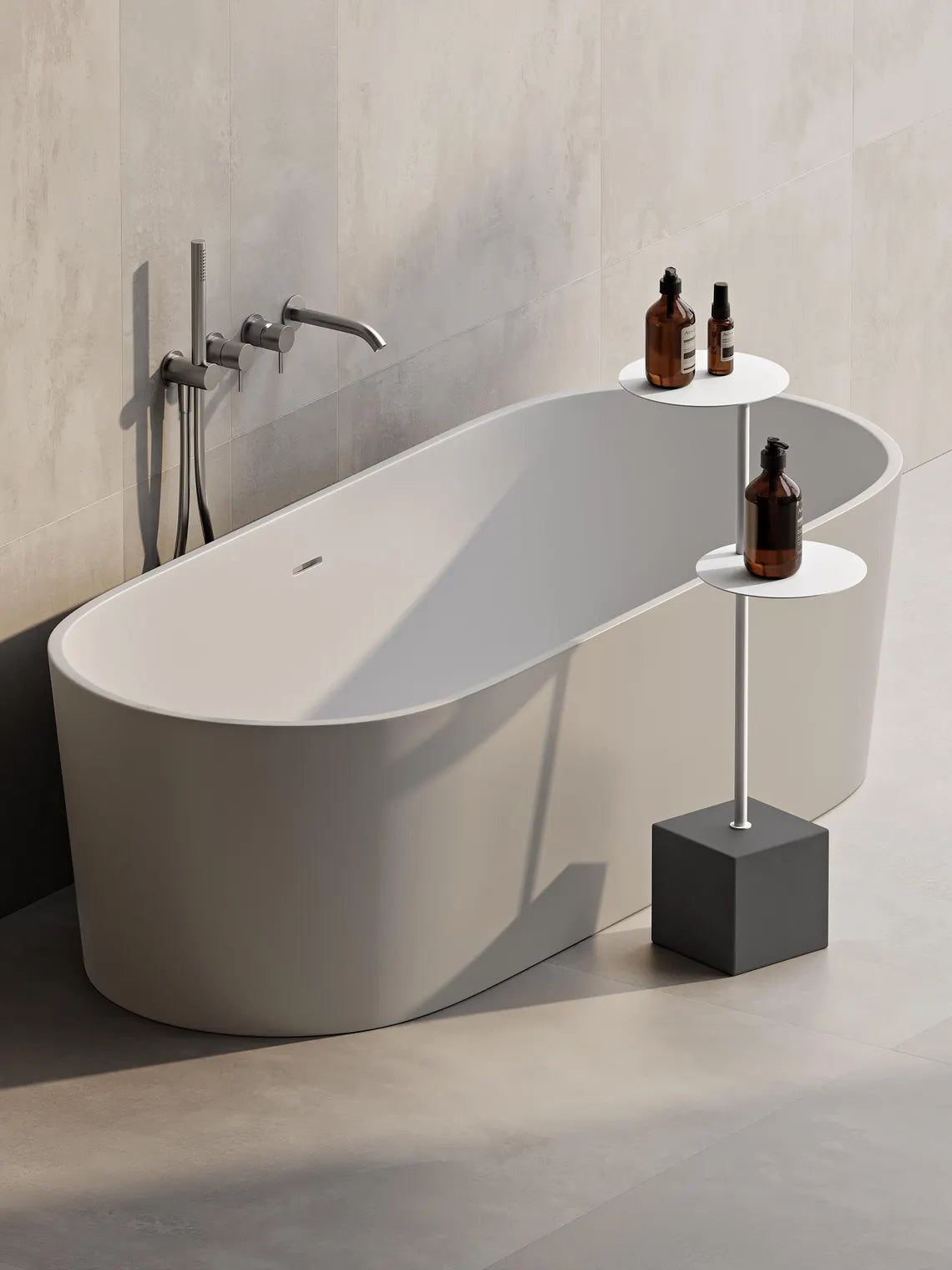 Moderner Badezimmer-Beistelltisch mit Betonsockel – Minimalistischer Stahlregalständer für Badewanne und Handtücher